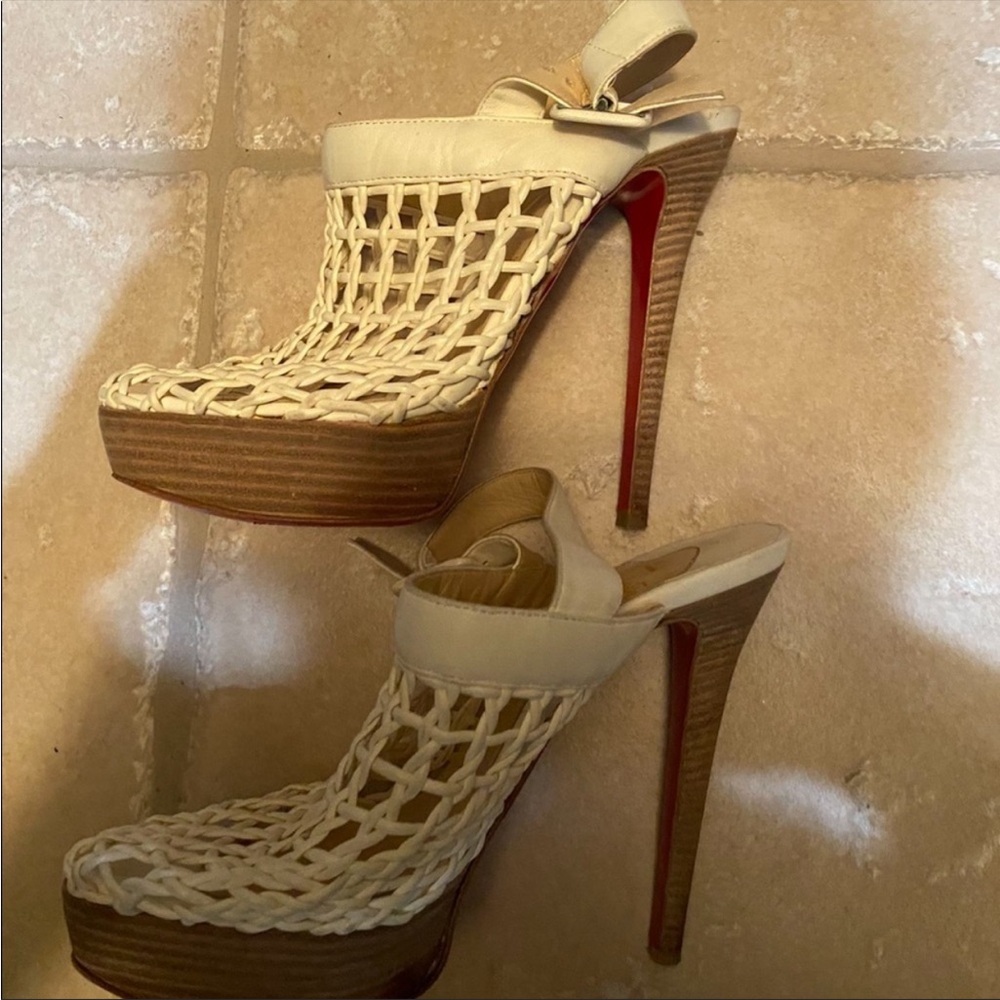 Christian Louboutin size 8 women off white